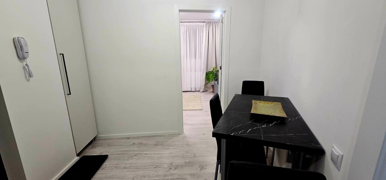 Tantra 6 Filipescu 1dormitor&1living Appartamento